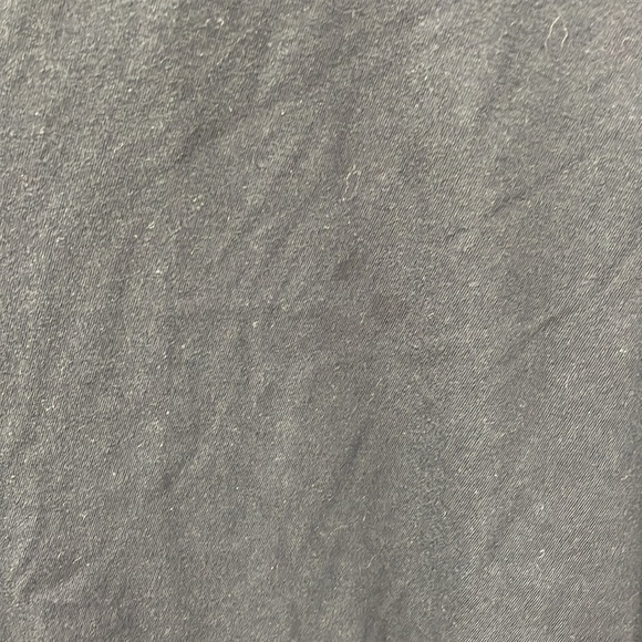 Disney embroidered Mickey Mouse stepping out of pocket size medium tee s… - Picture 3 of 5